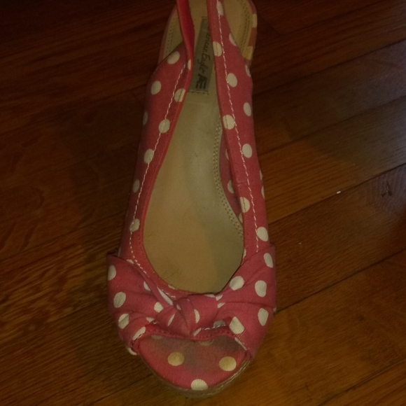 Sandals - Picture 2 of 5